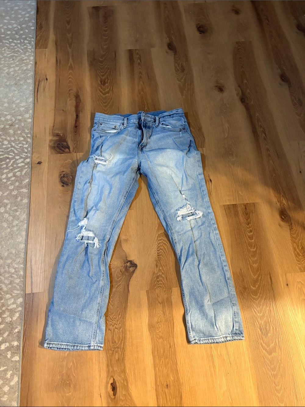 Old Navy Light Blue Straight Distressed Jeans